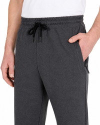Gris foncé